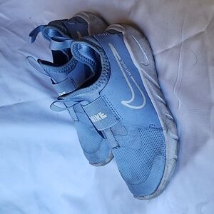 Nike gym shoes